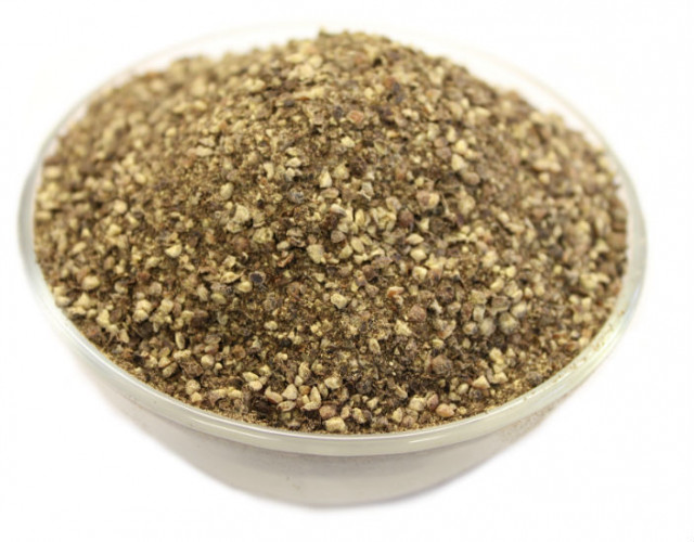 Premium Ground Black Pepper Cracked