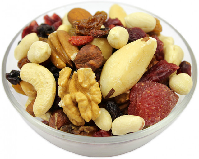 Mixed Berries & Nuts with Peanuts